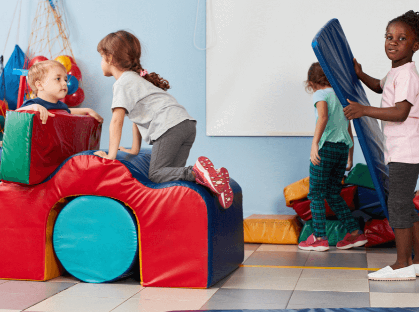 ABA en el hogar versus ABA en la clínica Home-Based ABA vs. Clinic-Based ABA